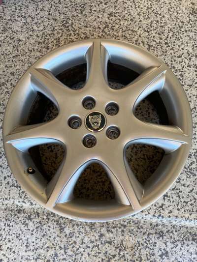 Four 17 inch genuine Jag wheels off a 2004 &quot;S&quot; Type